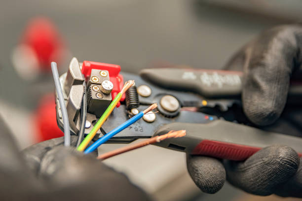 Best Electrical Installation Contractor  in Teays Valley, WV